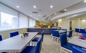 Saint Louis Airport Hotel